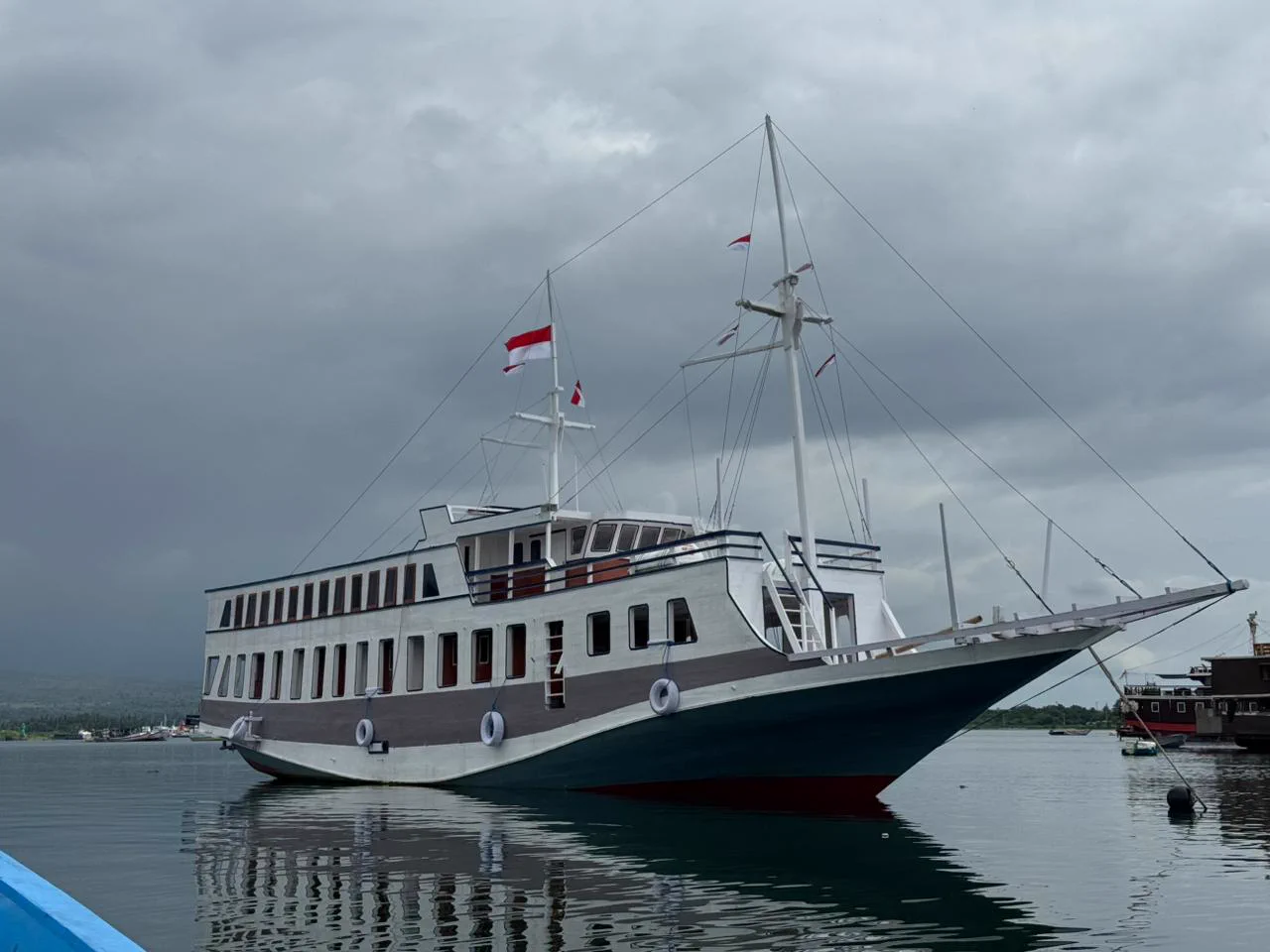 Open Trip Labuan Bajo ke Lombok, KLM Nur Amira, 4 Hari 3 Malam - Foto Perjalanan 1